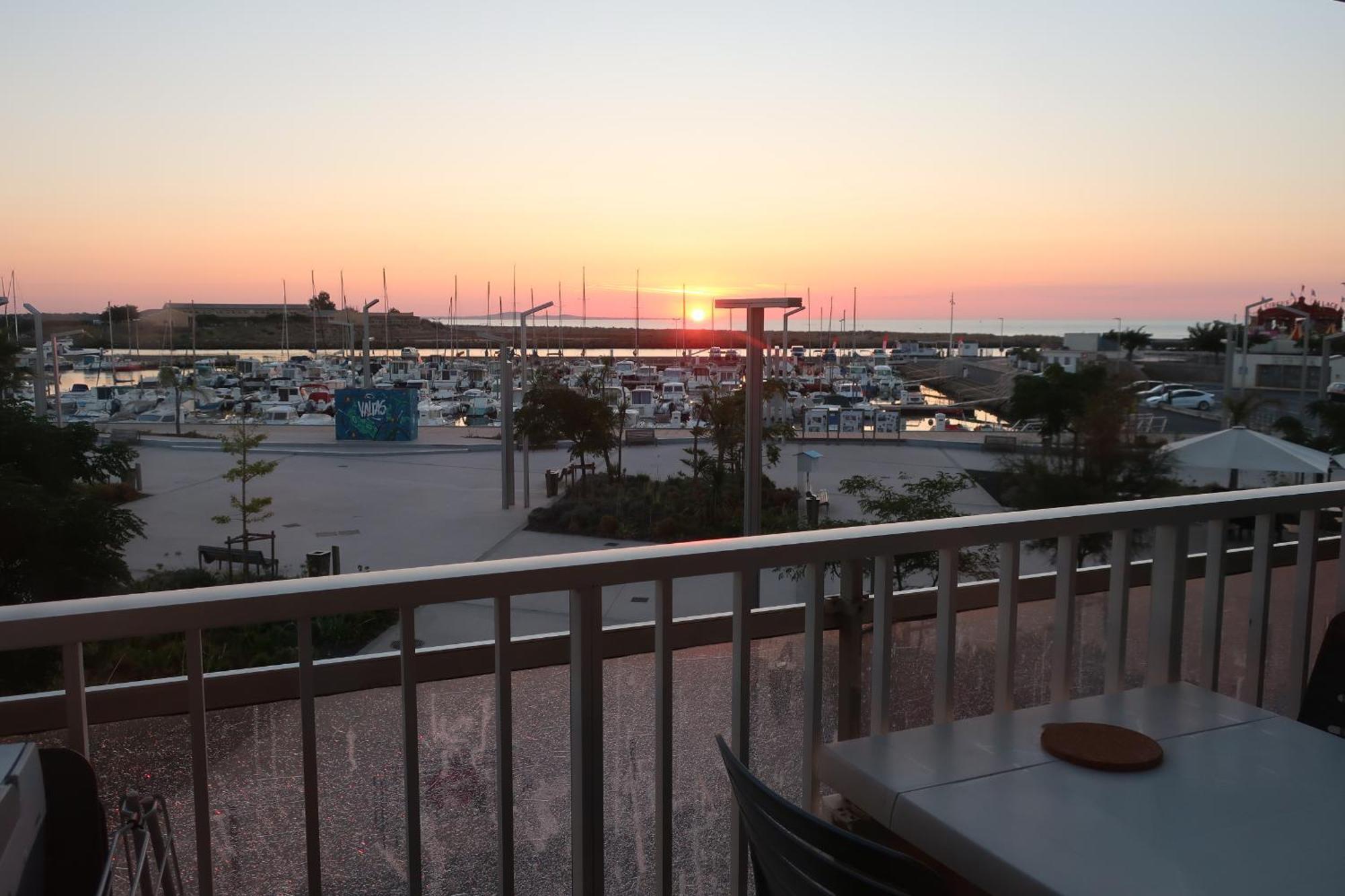 Studio Valras Vue Port Et Mer Wi-Fi Gratuit מראה חיצוני תמונה